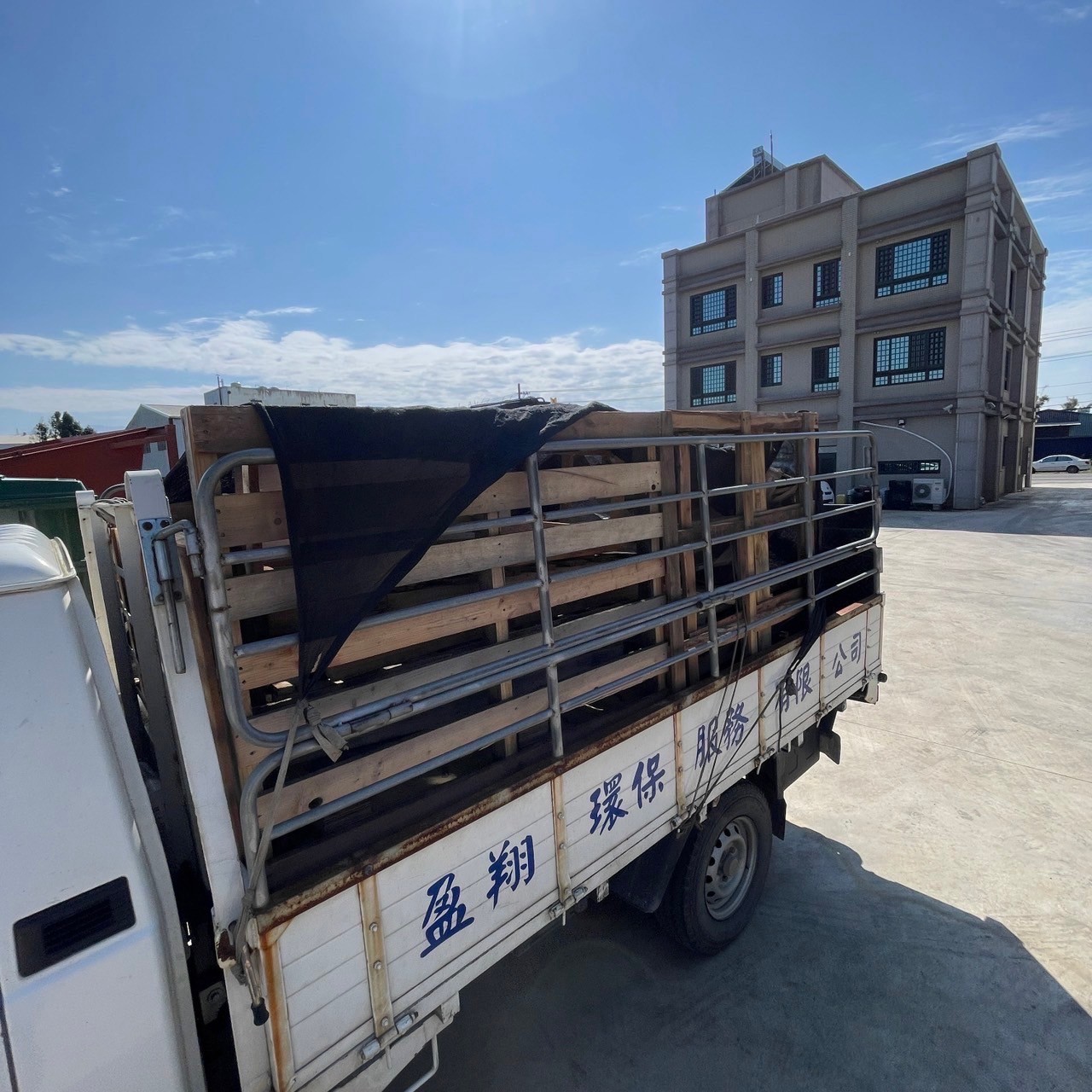 小貨車垃圾清運